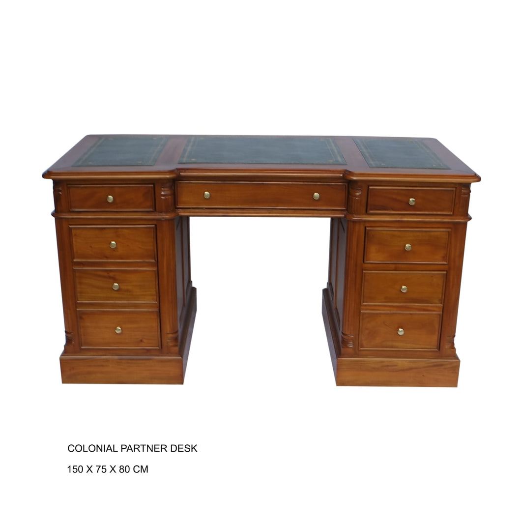 Colonial Partner Desk