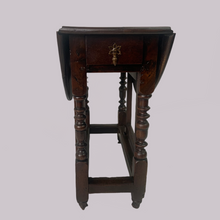 Load image into Gallery viewer, Oak 17th Century Drop Leaf Table
