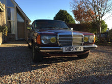 Load image into Gallery viewer, 1983 Mercedes 300 D
