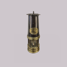 Load image into Gallery viewer, Antique Miners Lamp by W.E.Teale &amp; Co
