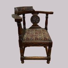 Load image into Gallery viewer, Carved Oak Corner Chair
