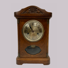Load image into Gallery viewer, Victorian Mahogany Cased Mantle Clock
