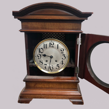 Load image into Gallery viewer, Oak Mantle Clock
